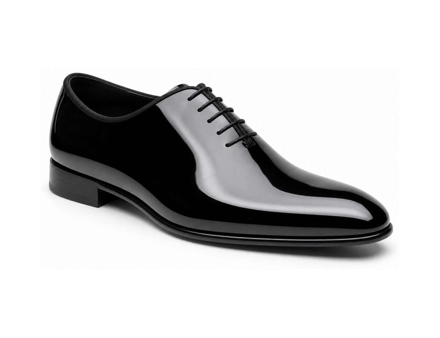Noctis Black Patent Oxford - White BG 3-Quarter